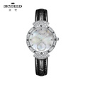 Relógio feminino SKYSEED com quartzo à prova d&#39;água de diamante